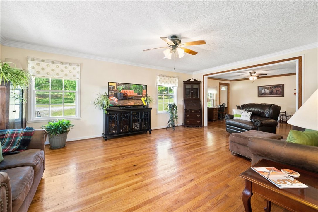 163 Yates Road Liberty, SC 29657 - Photo 5 of 50