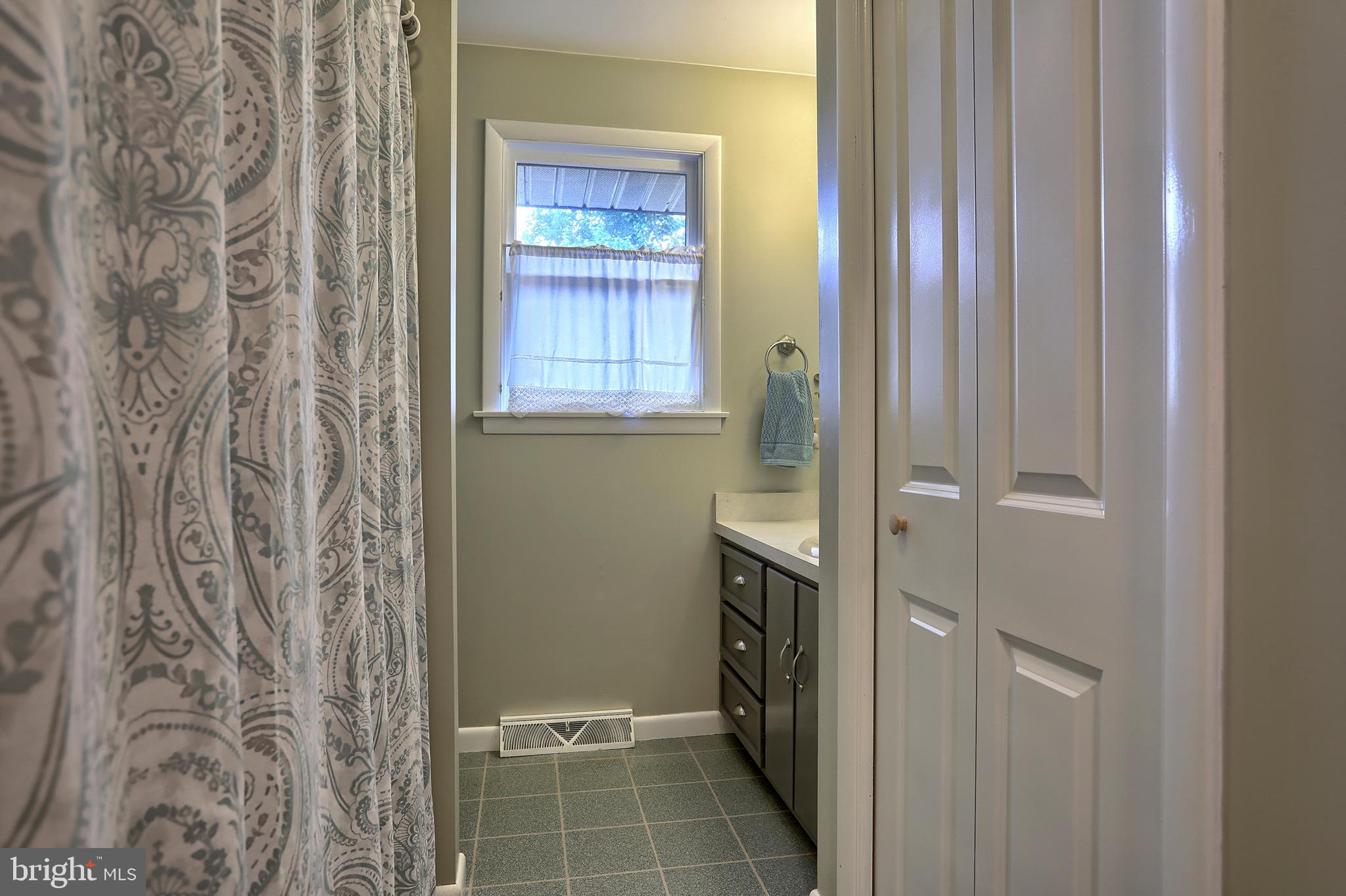 1535 Campus Road Elizabethtown, PA 17022 - Photo 14 of 46 Gallery Image 14
