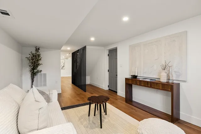 $949,900 | 290 Park Street, North Reading, MA 01864