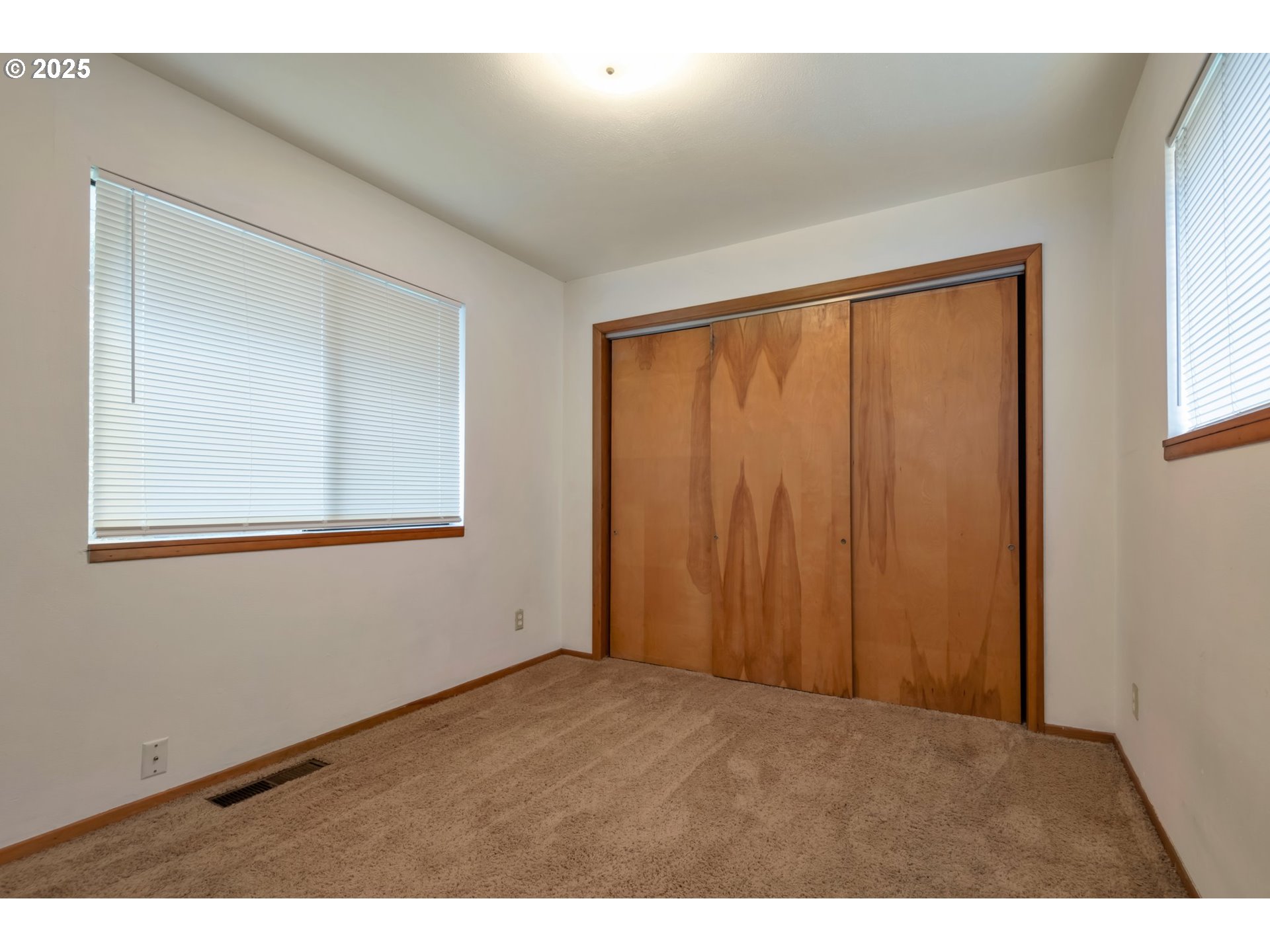 5617 Southeast Rural Street Portland, OR 97206 - Photo 23 of 27 Gallery Image 23