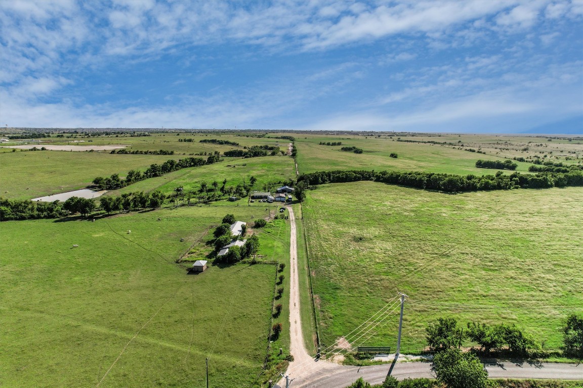 3007 County Road 303 Jarrell, TX 76537 - Photo 21 of 36 a view of an ocean from a balcony