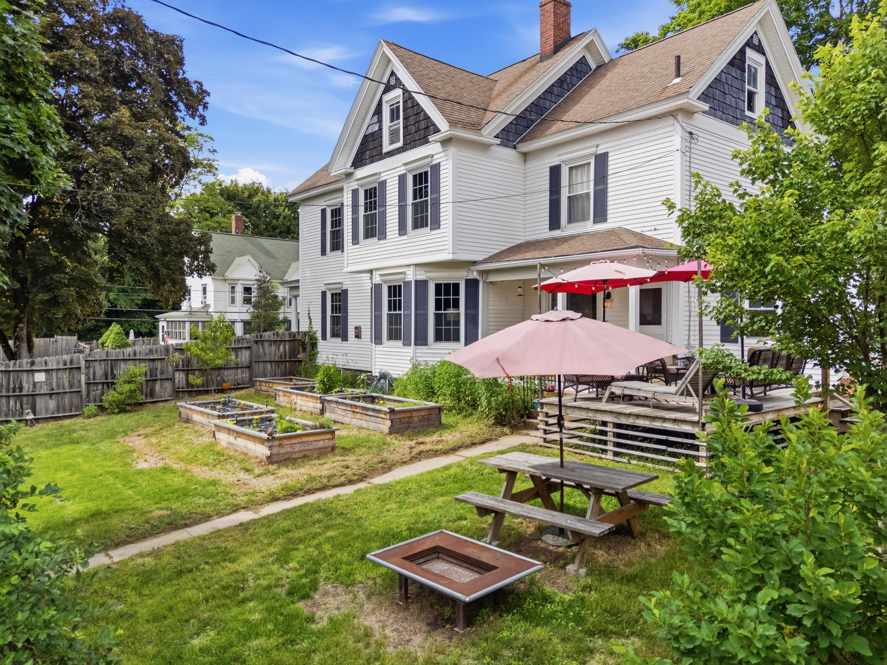 17 Addison Street Lisbon, ME 04252 - Photo 2 of 71 photos_high_resolution_17_Addison_St_164