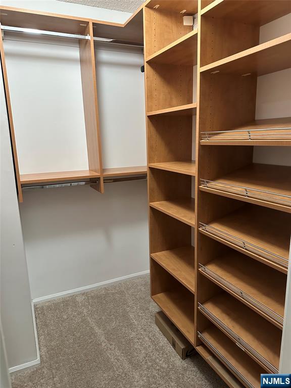 1026 Castle Road Mahwah, NJ 07430 - Photo 21 of 23