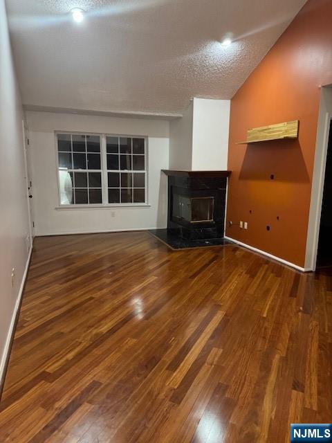 1026 Castle Road Mahwah, NJ 07430 - Photo 3 of 23