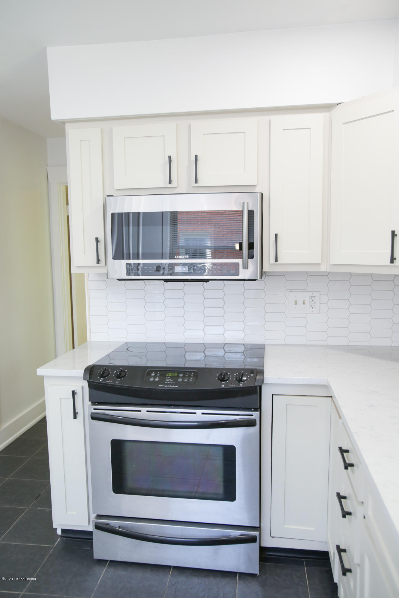 322 Brunswick Road Louisville, KY 40207 - Photo 44 of 48 brunswick120