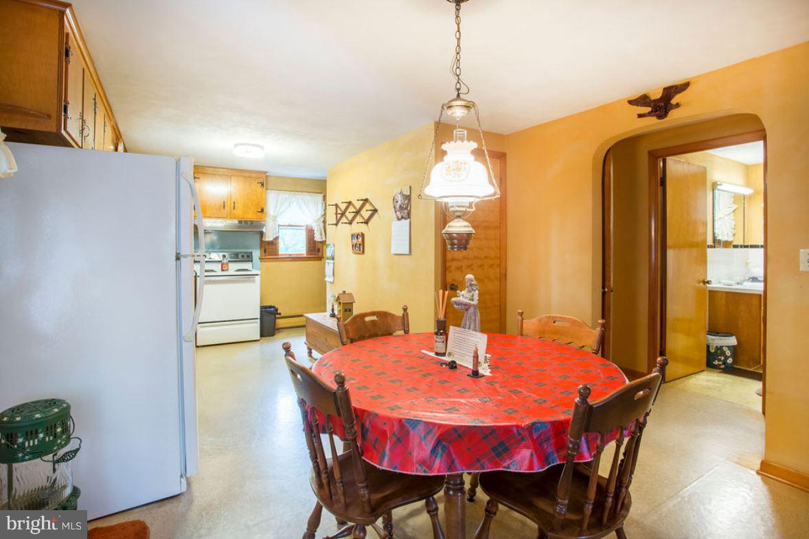 2784 Black Rock Road Hanover, PA 17331 - Photo 5 of 21