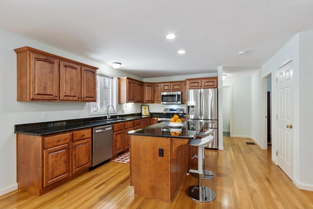 309 Reservoir Road Lunenburg, MA 01462 - Photo 14 of 42 Gallery Image 14
