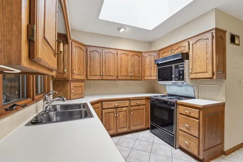 $995,000 | 5900 Windsor Drive, Fairway, KS 66205
