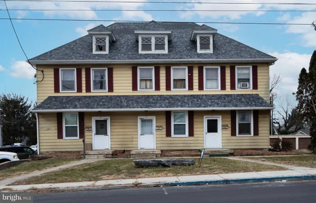 $1,000 | 519 West Main Street, Palmyra, PA 17078