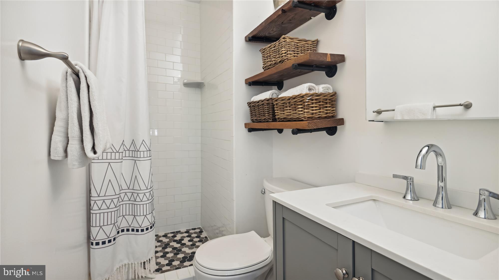 1551 Scandia Circle Reston, VA 20190 - Photo 13 of 41 Renovated Primary Bath