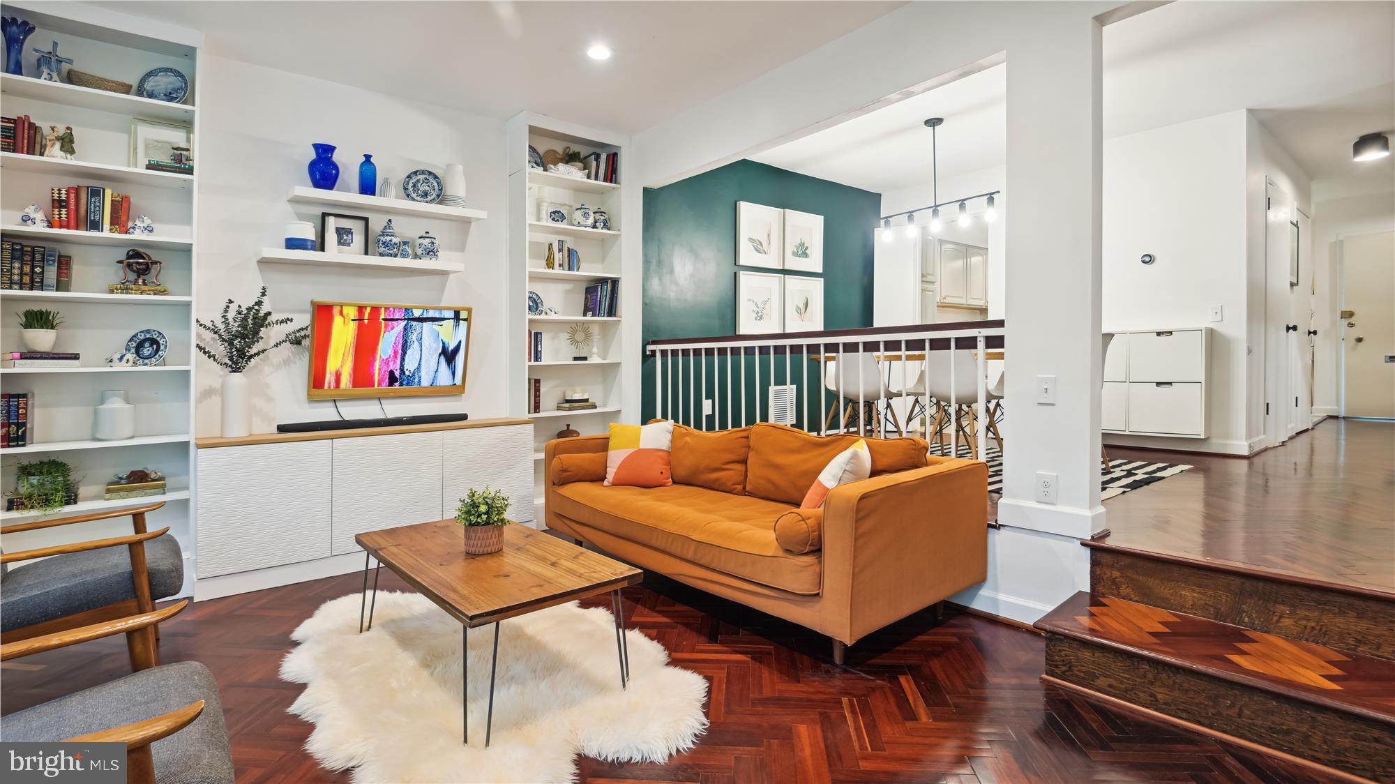 1551 Scandia Circle Reston, VA 20190 - Photo 4 of 41 Custom Herringbone Hardwood Floors.