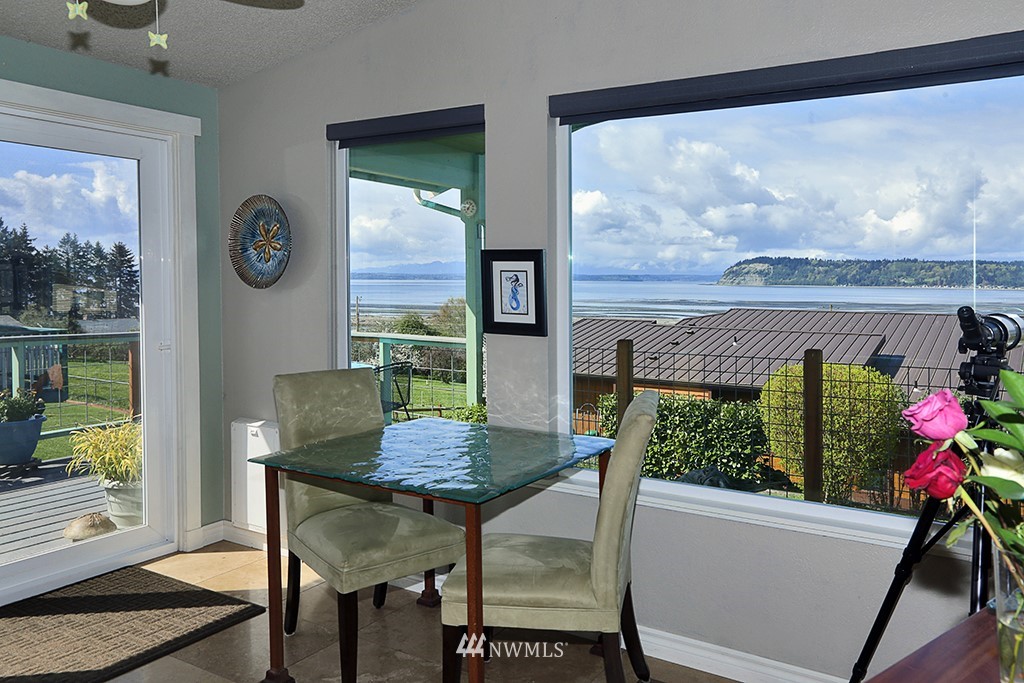 6166 Cherry Tree Court Clinton, WA 98236 - Photo 8 of 24 Gallery Image 8