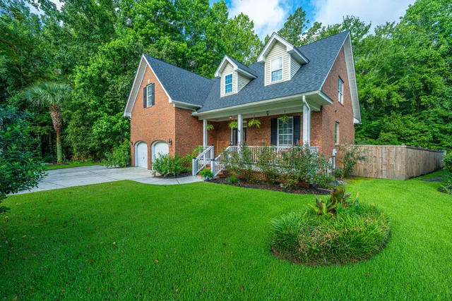 $560,000 | 8631 Woodland Walk, North Charleston, SC 29420