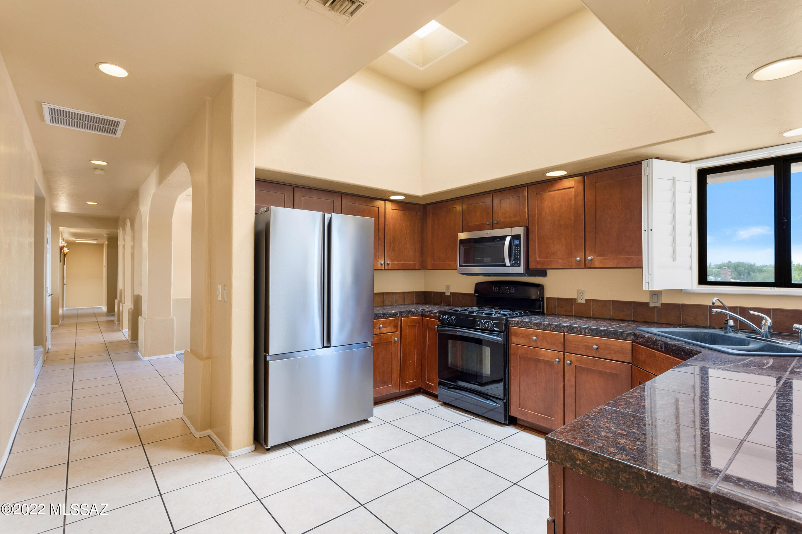 820 East Chula Vista Road Tucson, AZ 85718 - Photo 6 of 26