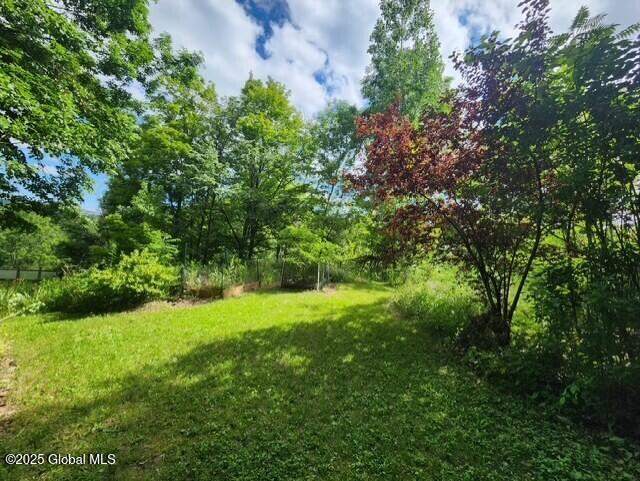 138 Hughes Road Amsterdam, NY 12010 - Photo 17 of 41 New 9