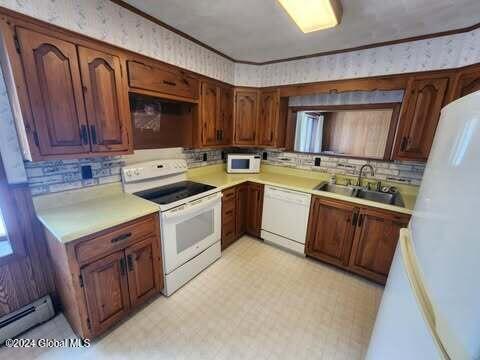 138 Hughes Road Amsterdam, NY 12010 - Photo 21 of 41 kitchen 3