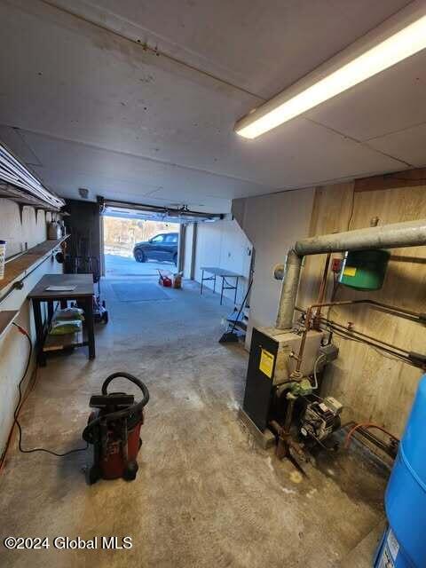 138 Hughes Road Amsterdam, NY 12010 - Photo 41 of 41 garage 2