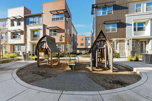 a view of a house with outdoor