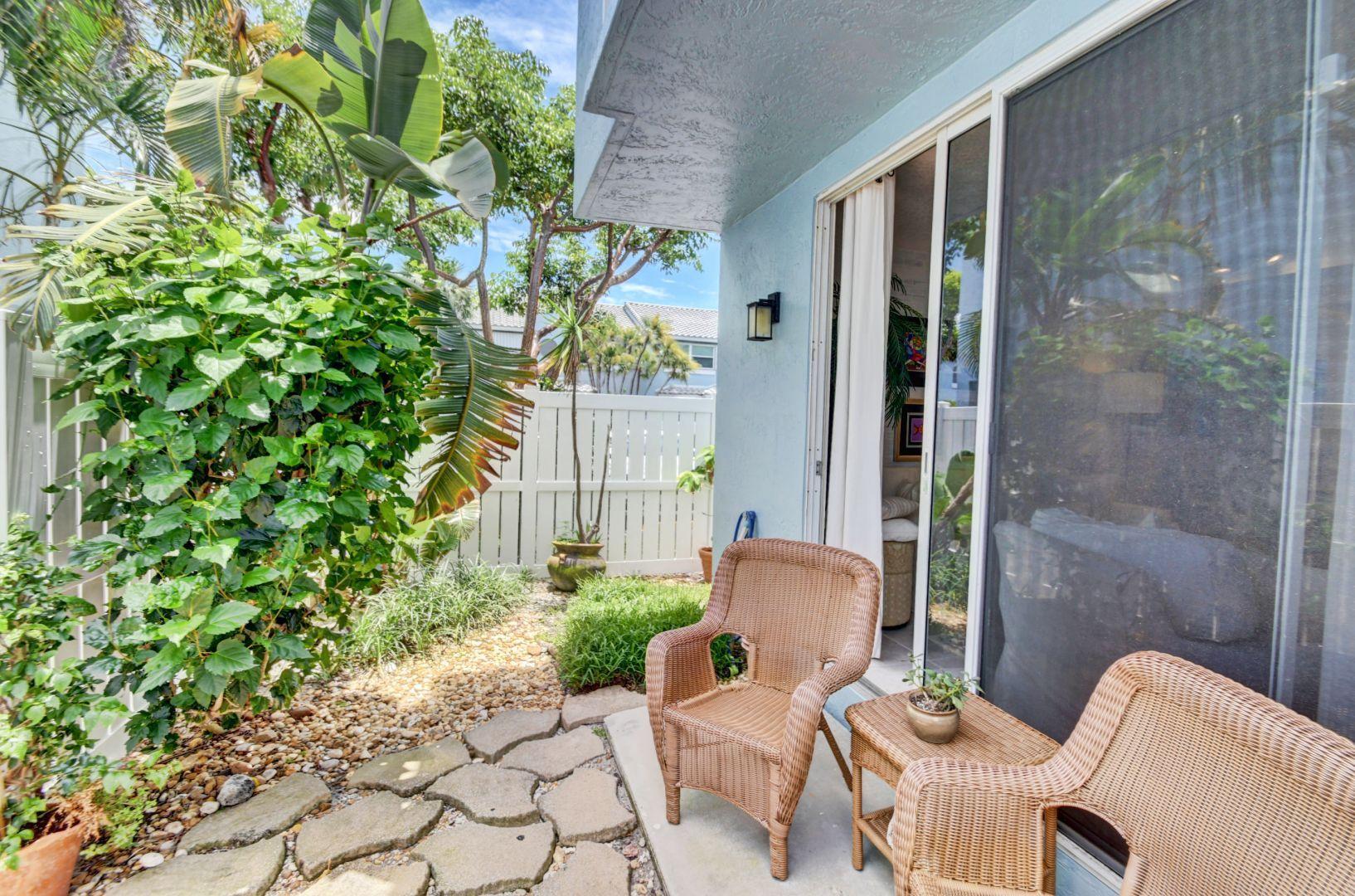 1024 Jeffery Street Boca Raton, FL 33487 - Photo 27 of 27 21_dsc_1497_498_499_500_501