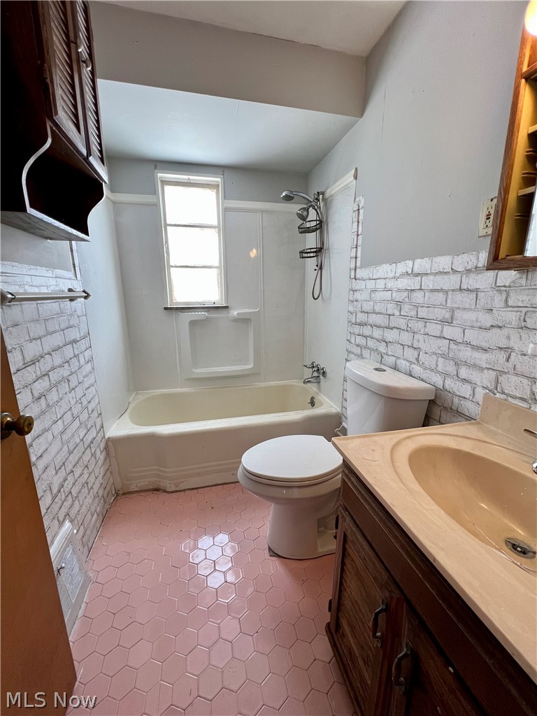 4357 Ingleside Road Warrensville Heights, OH 44128 - Photo 14 of 23