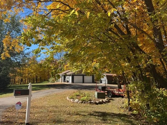 $499,900 | 57396 181st Lane, Mankato, MN 56001
