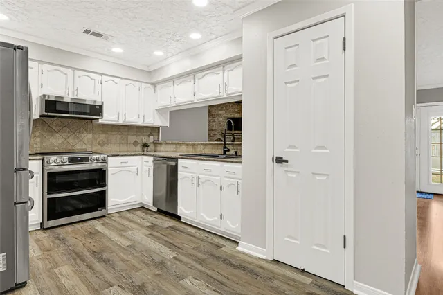 $279,500 | 6007 Knotty Post Lane, Spring, TX 77373