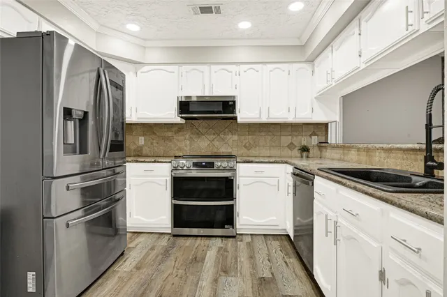 $279,500 | 6007 Knotty Post Lane, Spring, TX 77373