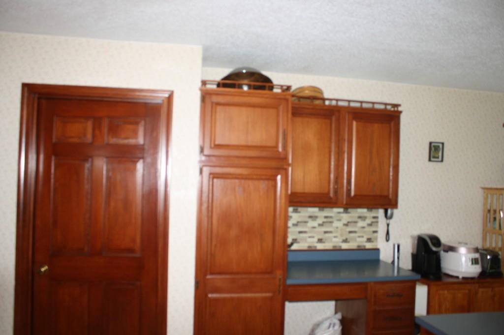 82 Stillwater Road Deerfield, MA 01373 - Photo 7 of 22 a view of walk in closet