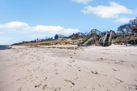$2,492,000 | 232 Robbins Hill Road, Brewster, MA 02631