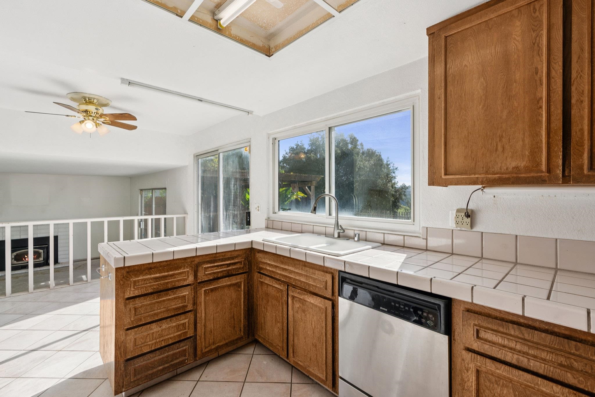 1204 Stirling Drive Rodeo, CA 94572 - Photo 12 of 40