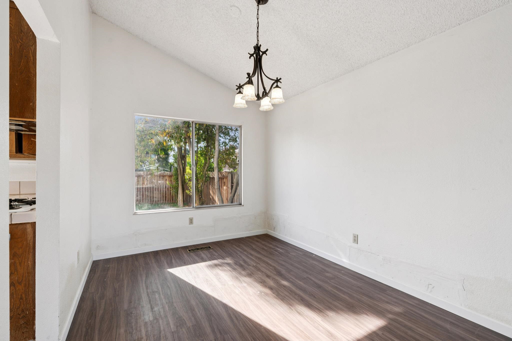 1204 Stirling Drive Rodeo, CA 94572 - Photo 7 of 40