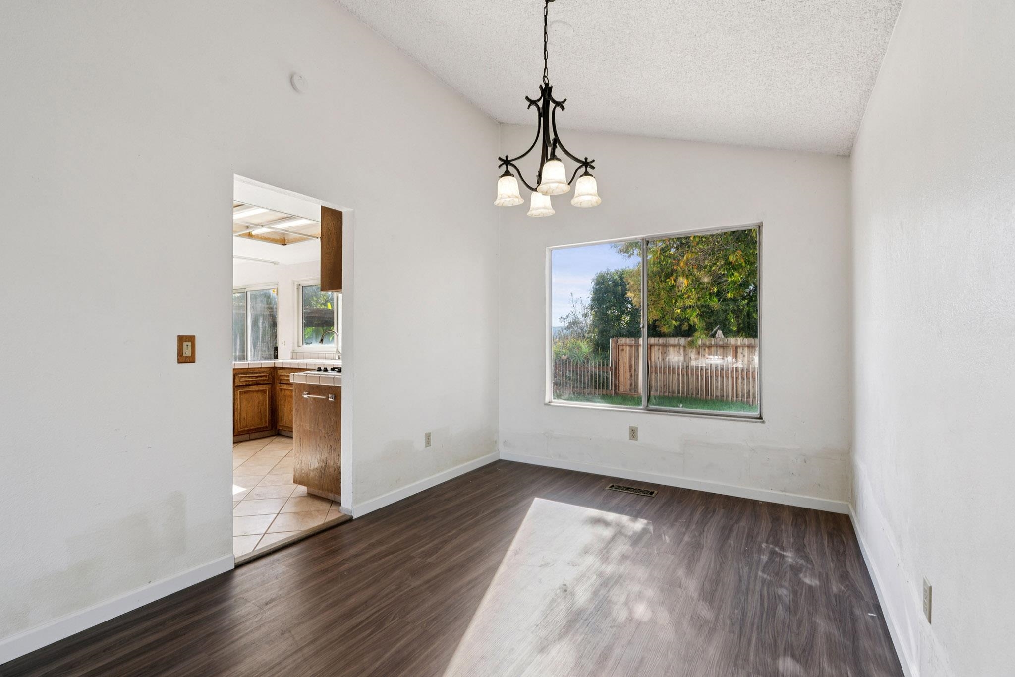 1204 Stirling Drive Rodeo, CA 94572 - Photo 8 of 40