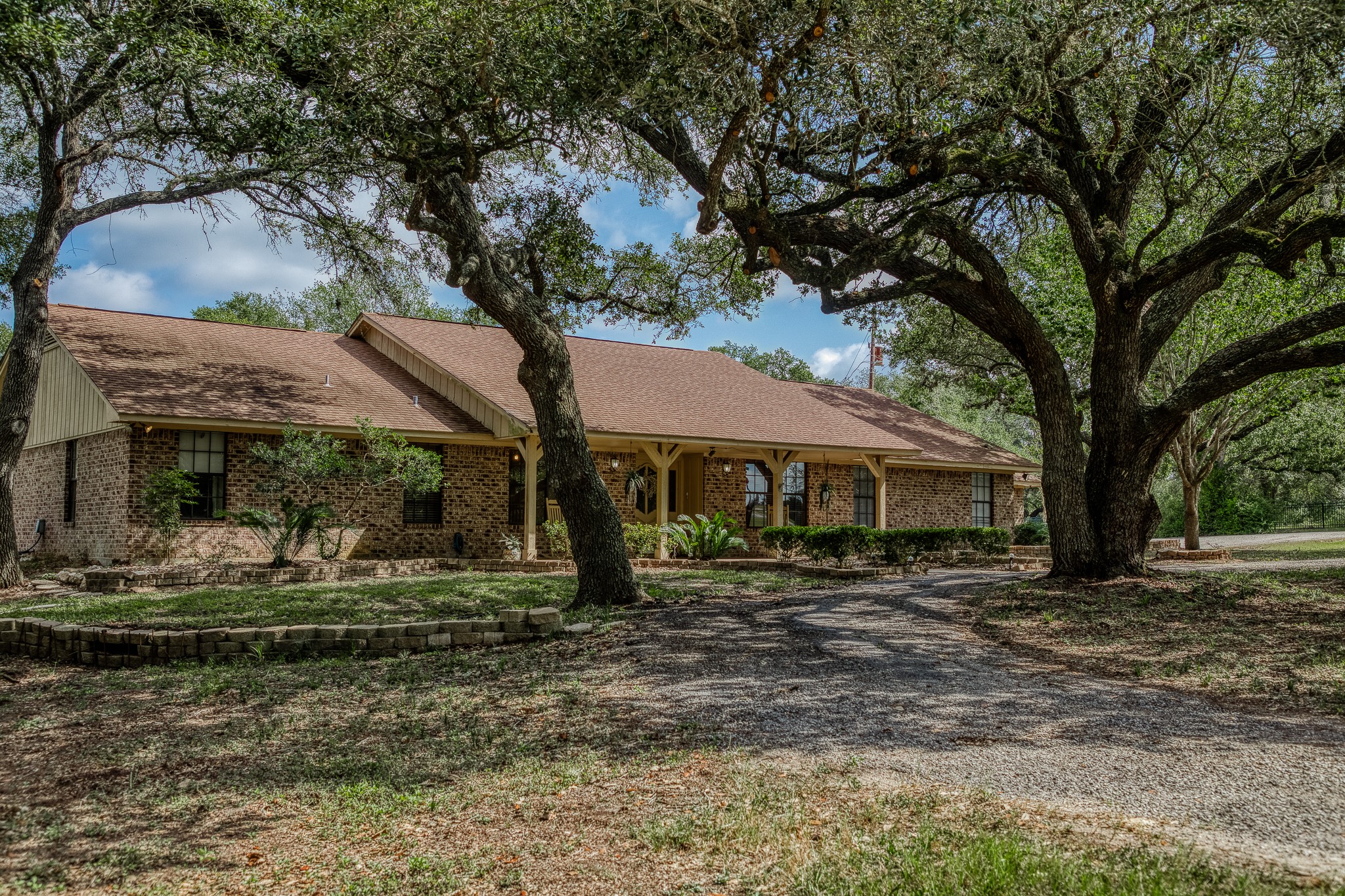 10639 Palestine Road Brenham, TX 77833 - Photo 4 of 42 a backyard of a house with barbeque oven