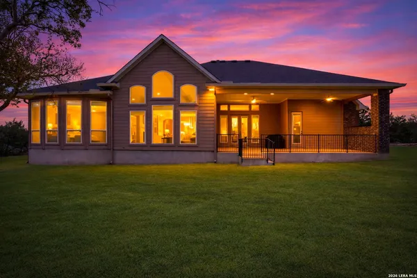 $715,000 | 169 Storm Way, Castroville, TX 78009