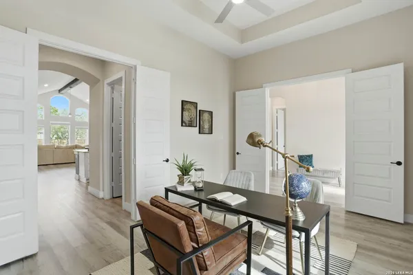 $715,000 | 169 Storm Way, Castroville, TX 78009