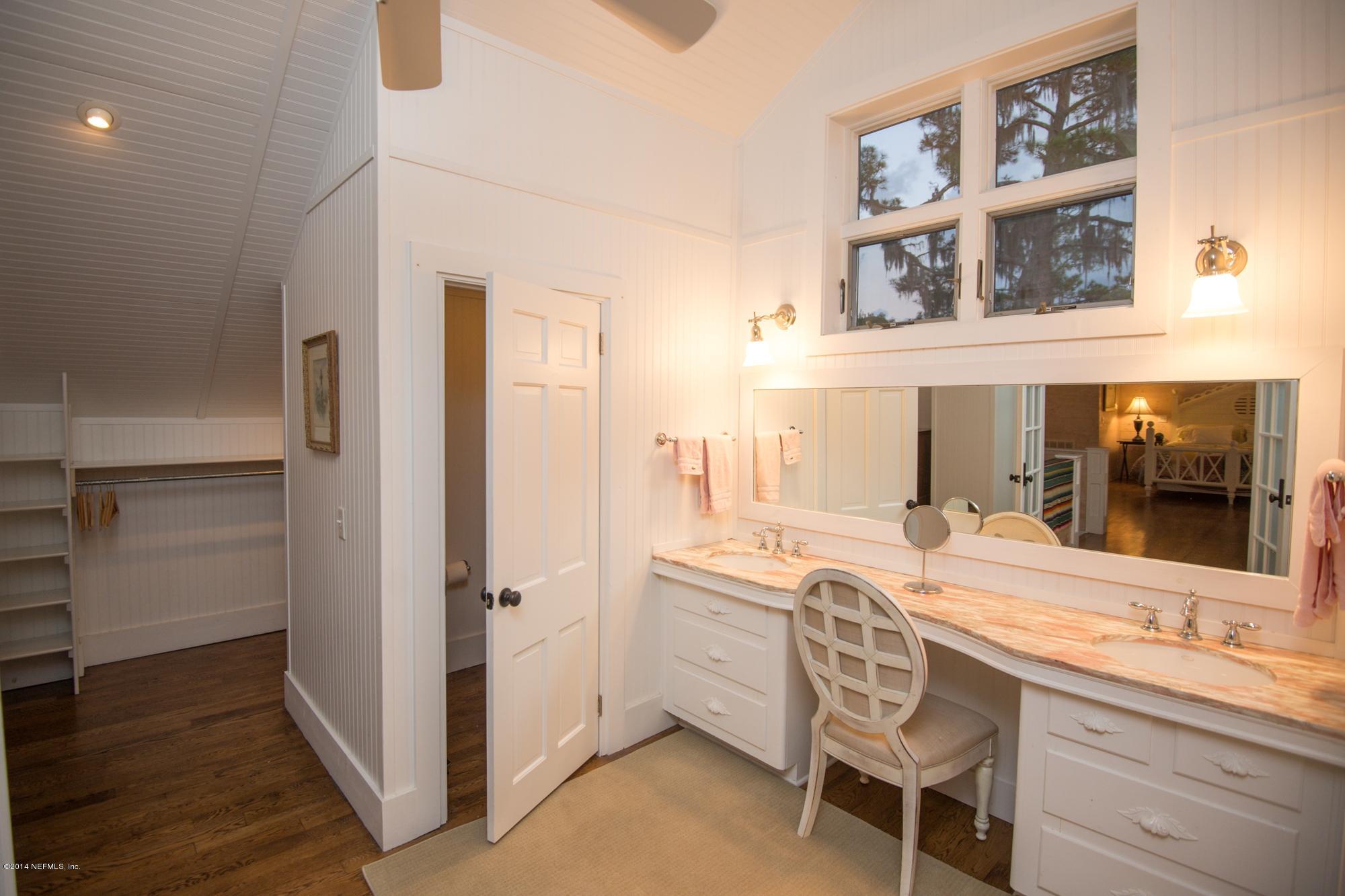 413 West River Road Palatka, FL 32177 - Photo 33 of 69 Master Bathroom 2nd floor