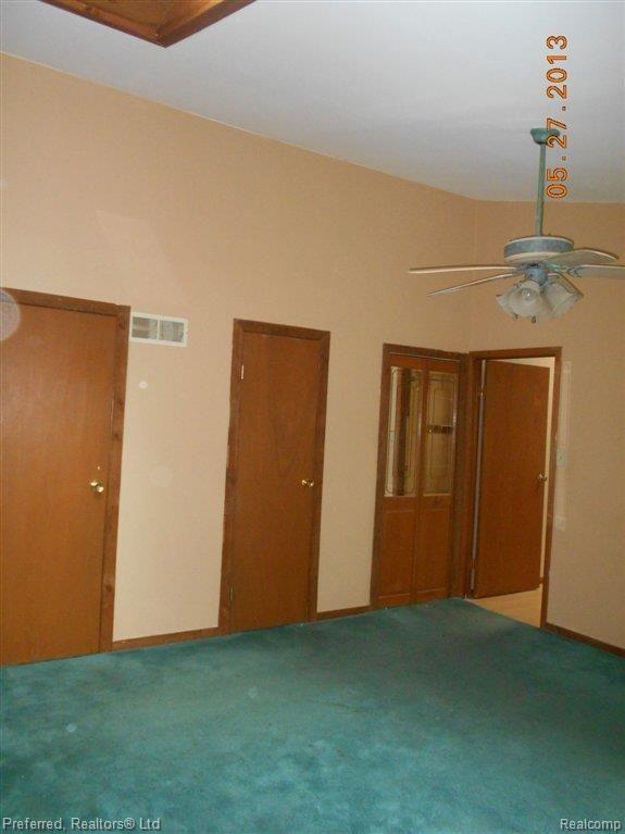 3604 Napier Road Canton, MI 48187 - Photo 15 of 22 Master Closets_Bath_Entr