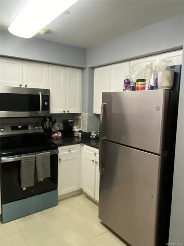 $2,700 | 300 Mamaroneck Avenue, Unit 417, White Plains, NY 10605