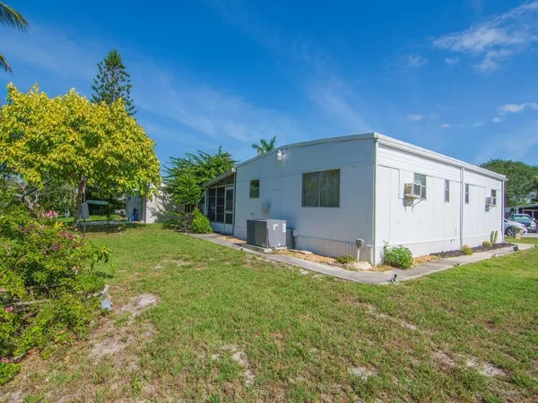 $40,000 | 521 Northeast Sapphire Way, Jensen Beach, FL 34957