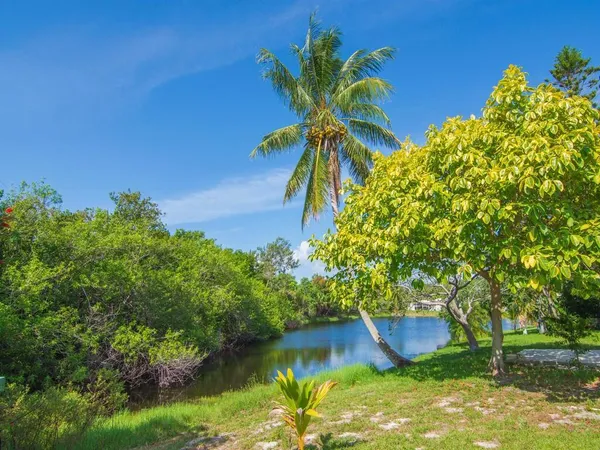 $40,000 | 521 Northeast Sapphire Way, Jensen Beach, FL 34957