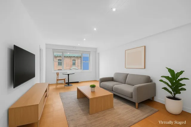 $100,000 | 100 West 57th Street, Unit 18I | Theater District