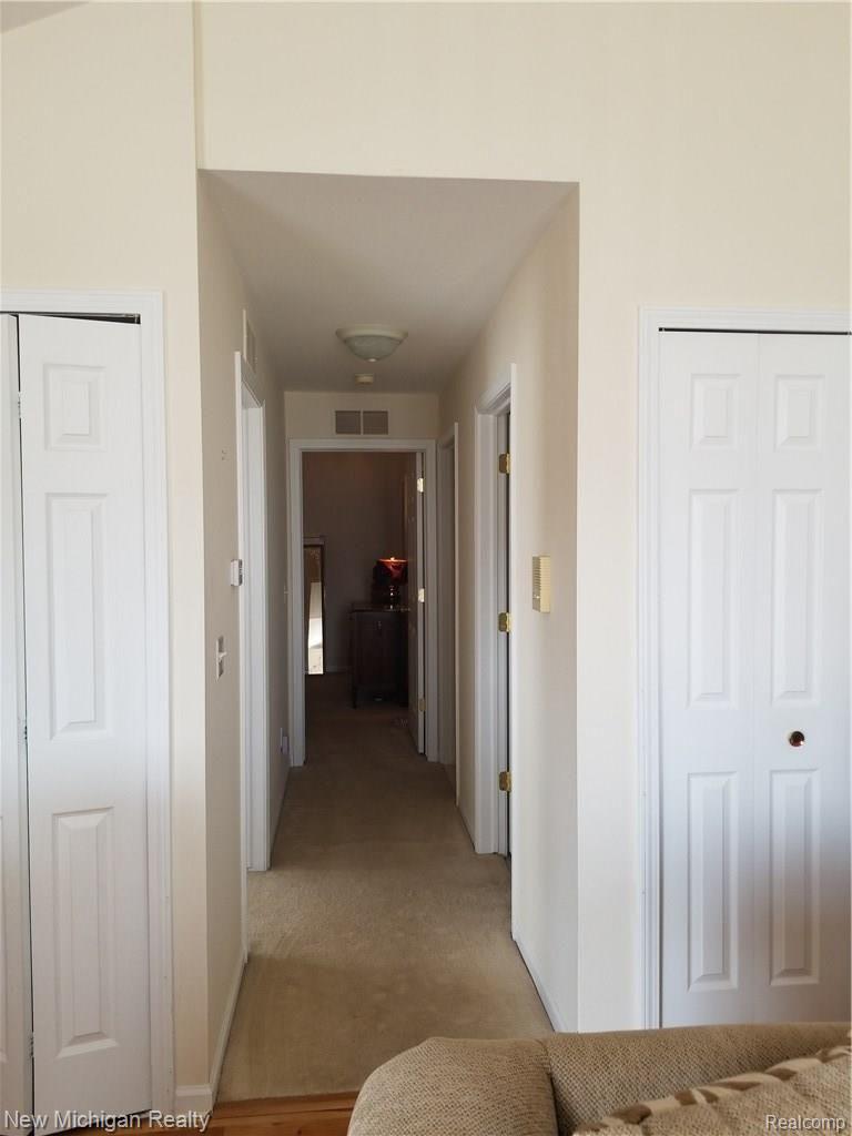 45960 Rhodes Drive Macomb, MI 48044 - Photo 8 of 18 View of hallway