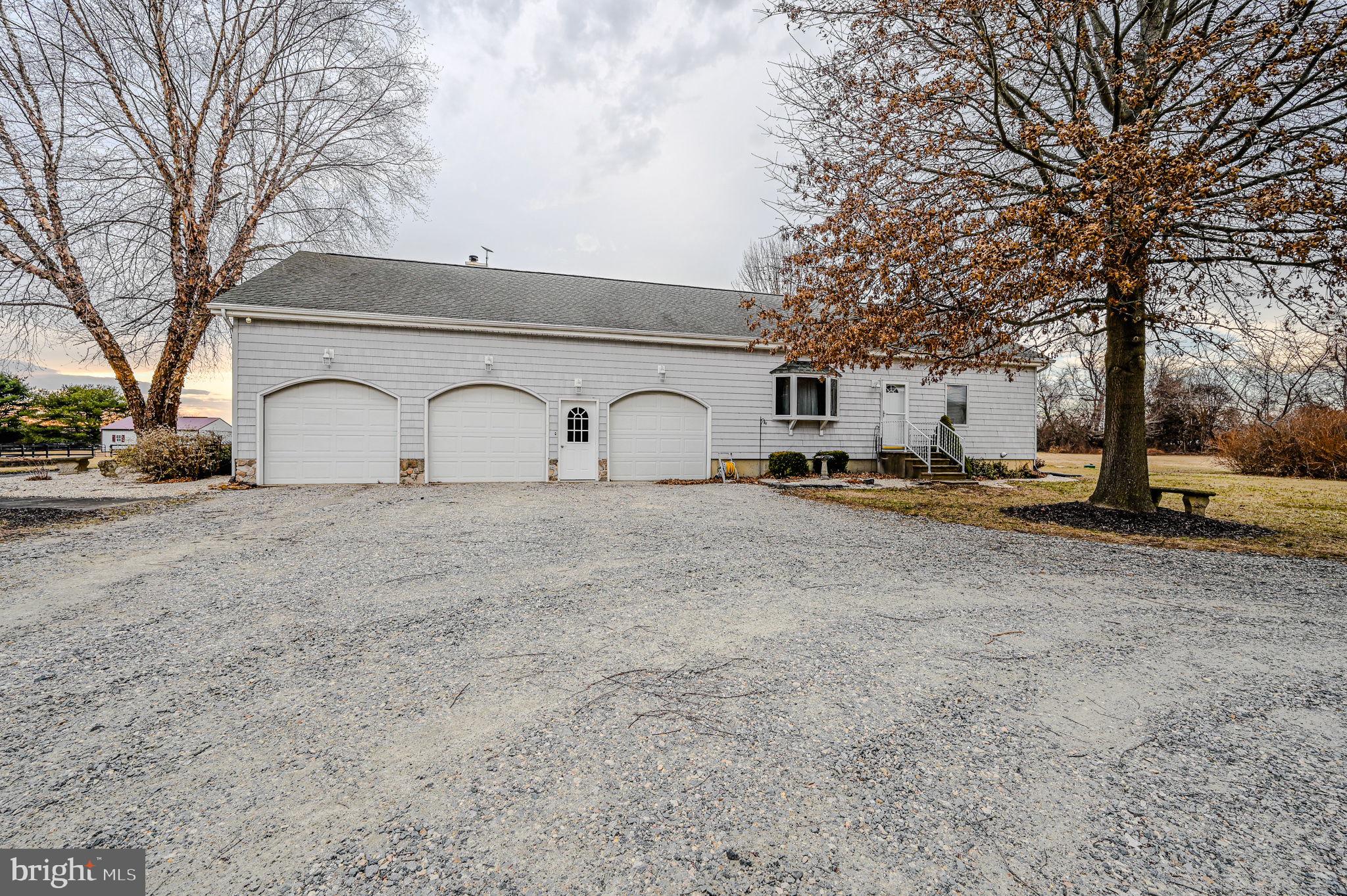 537 Bohemia Church Road Warwick, MD 21912 - Photo 8 of 62 Side/Attached Garages