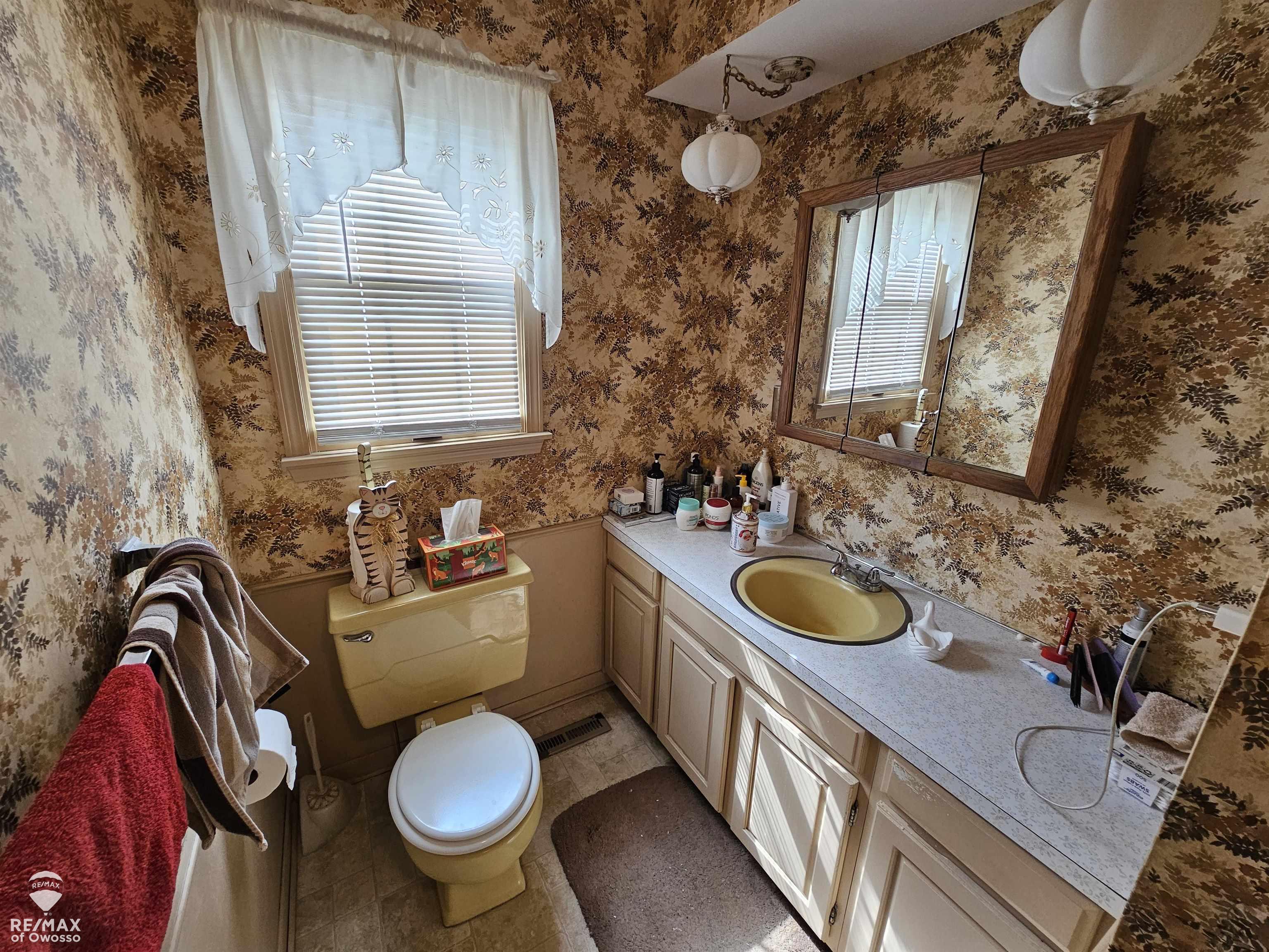1901 Tahyio Road Owosso, MI 48867 - Photo 17 of 44 Close up View