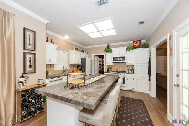 $299,900 | 11030 Paddock Avenue, Baton Rouge, LA 70816