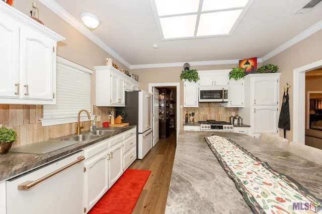 $299,900 | 11030 Paddock Avenue, Baton Rouge, LA 70816