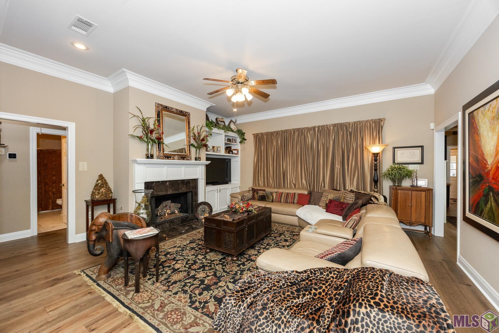 11030 Paddock Avenue Baton Rouge, LA 70816 - Photo 4 of 60 Living Room