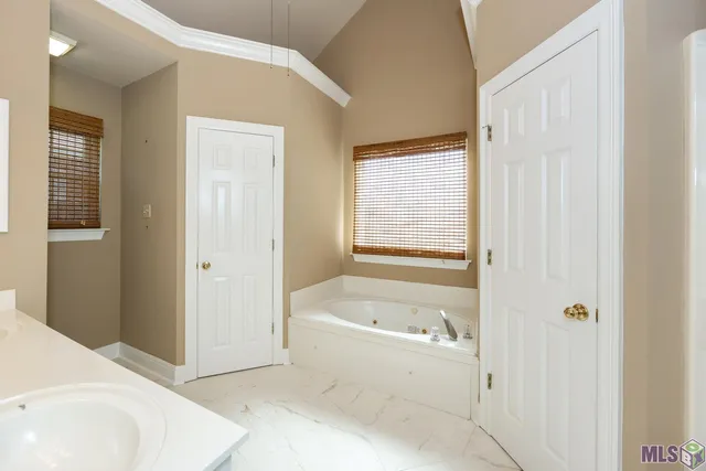 $299,900 | 11030 Paddock Avenue, Baton Rouge, LA 70816