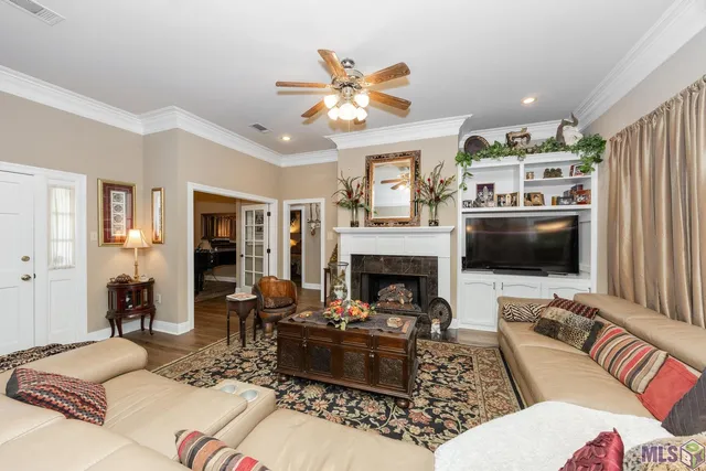 $299,900 | 11030 Paddock Avenue, Baton Rouge, LA 70816