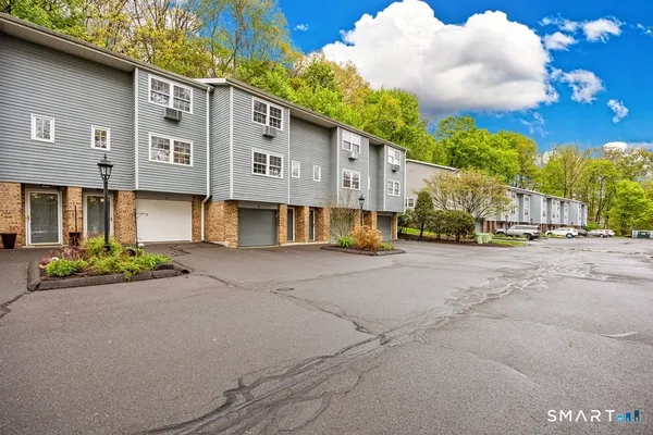 $345,000 | 250 Summer Street, Unit 19F, Southington, CT 06479